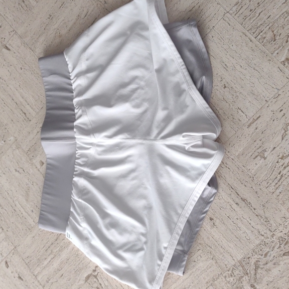 Fabletics shorts - Picture 2 of 4